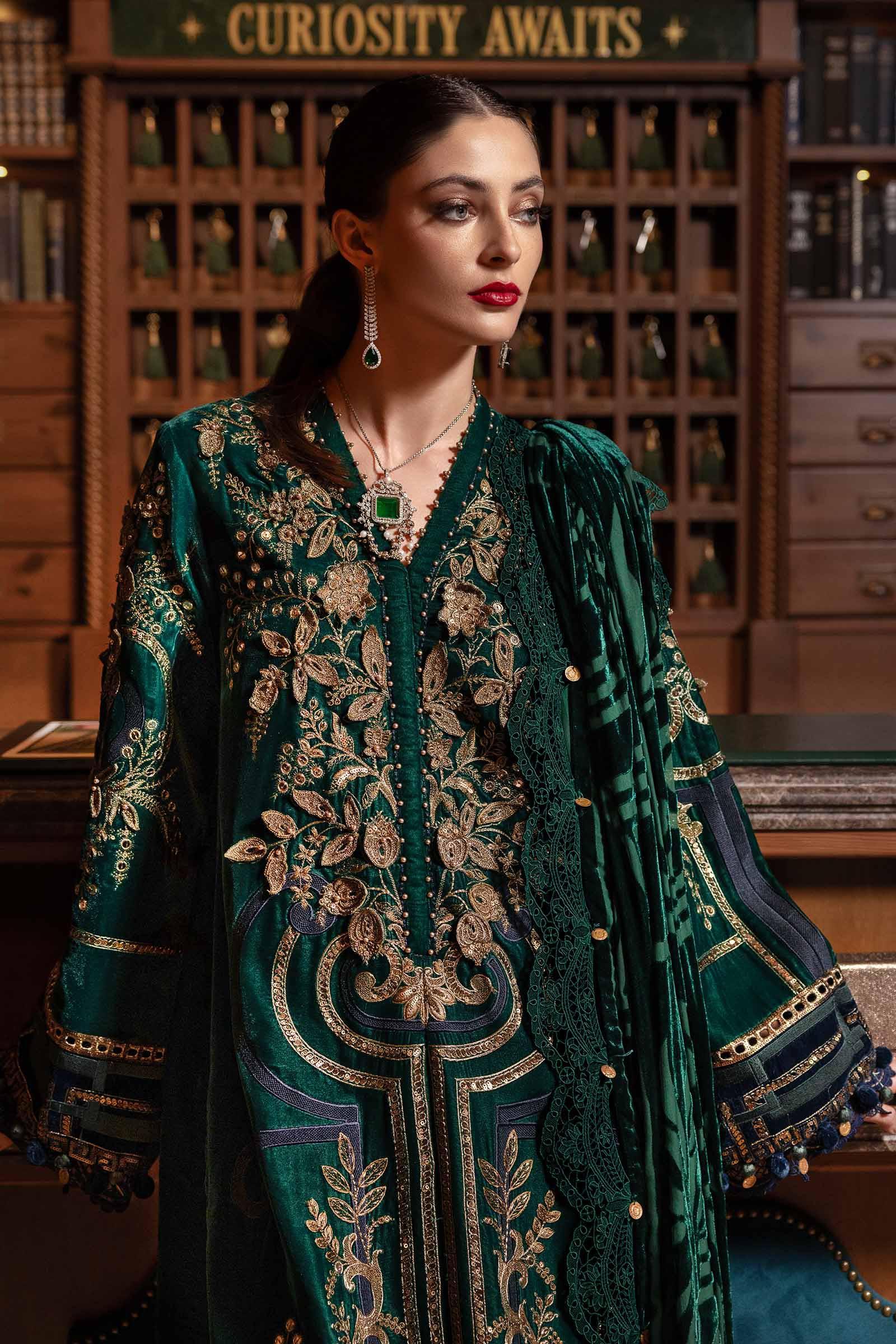 3 Piece Embroidered Velvet Suit - Rang-e-Khaas