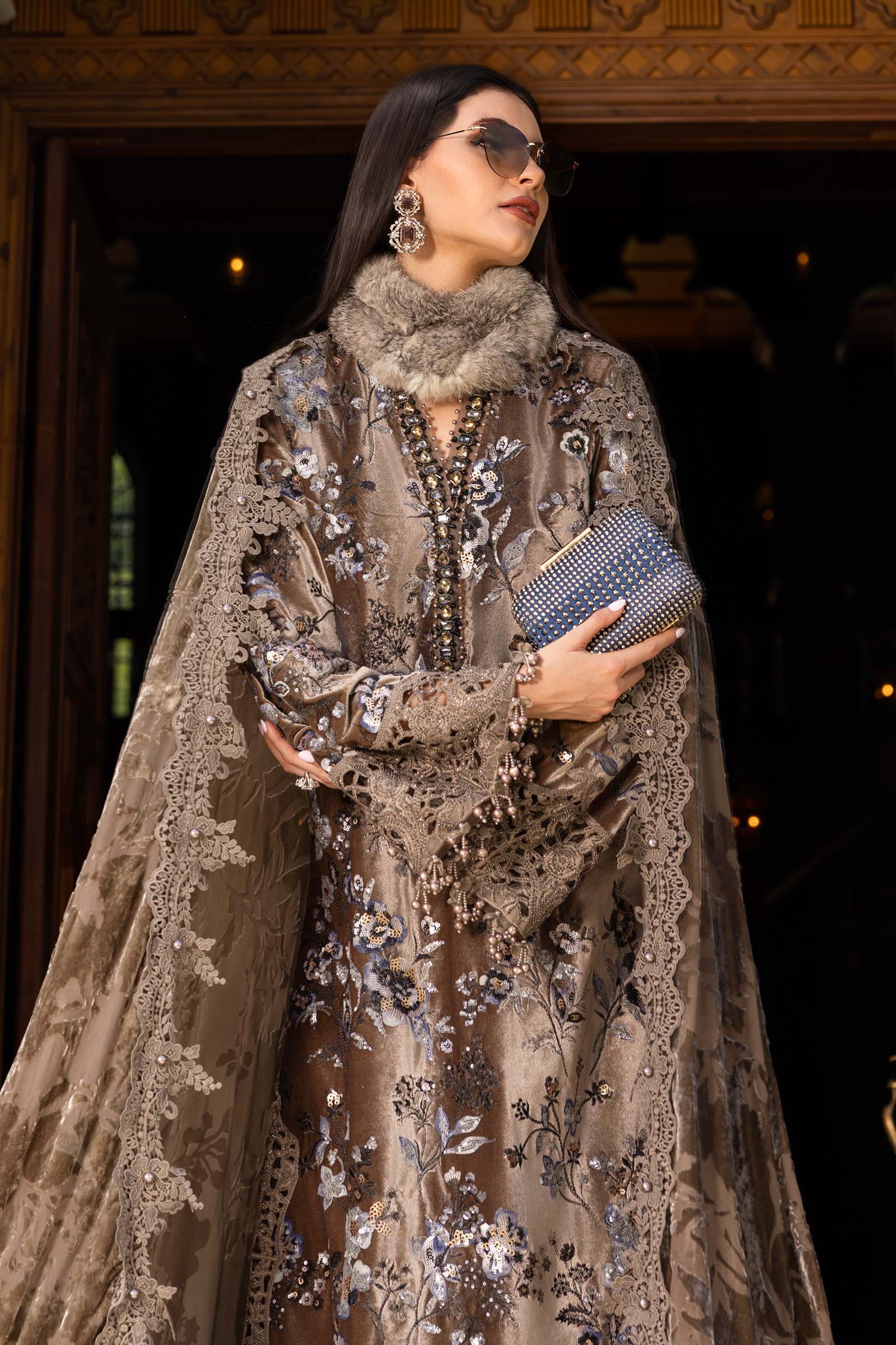 3 Piece Embroidered Velvet Suit - Rang-e-Khaas