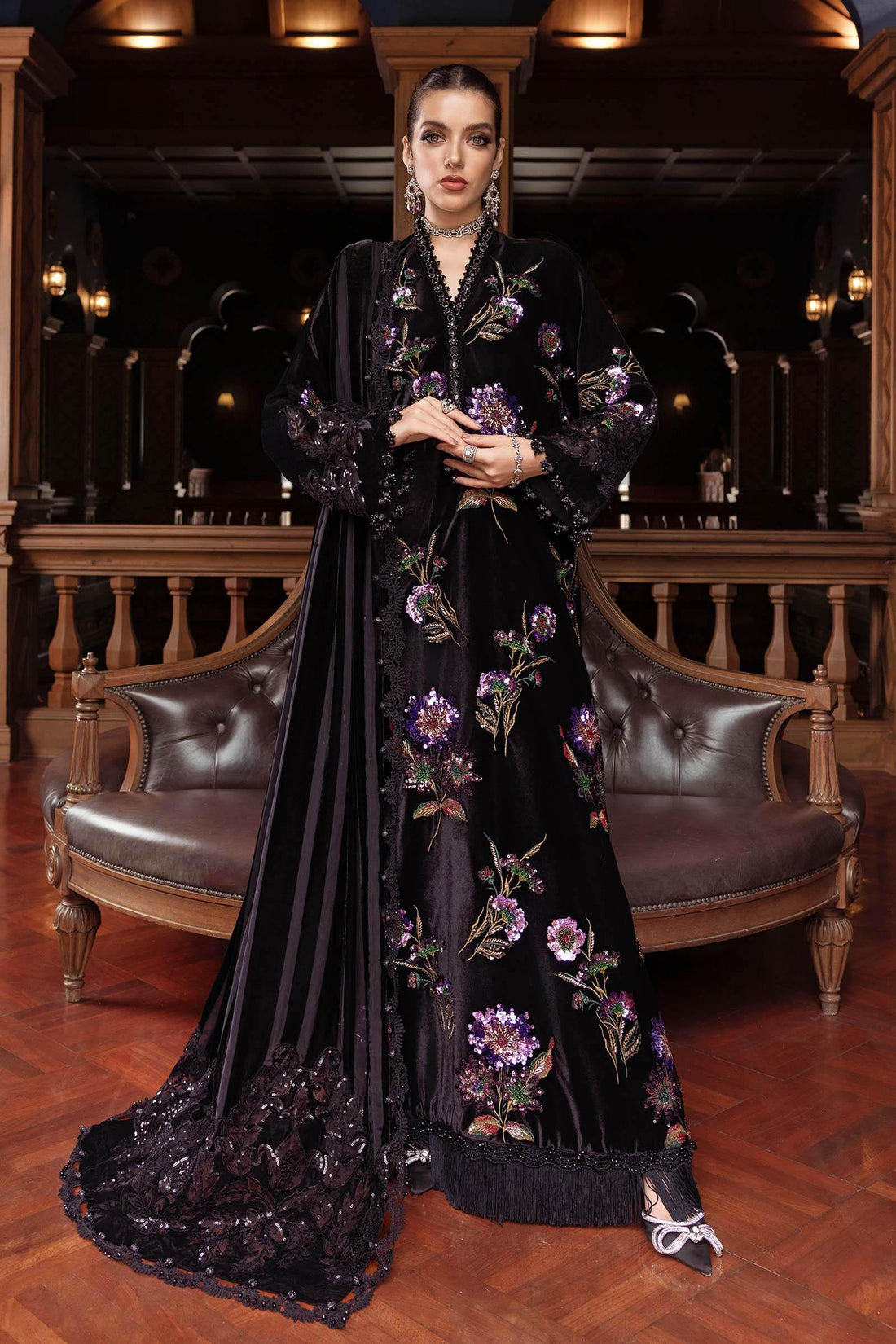 3 Piece Embroidered Velvet Suit - Rang-e-Khaas