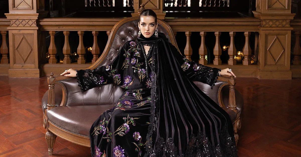 3 Piece Embroidered Velvet Suit - Rang-e-Khaas