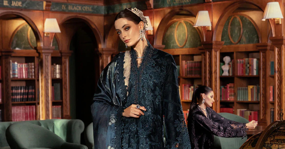 3 Piece Embroidered Velvet Suit - Rang-e-Khaas