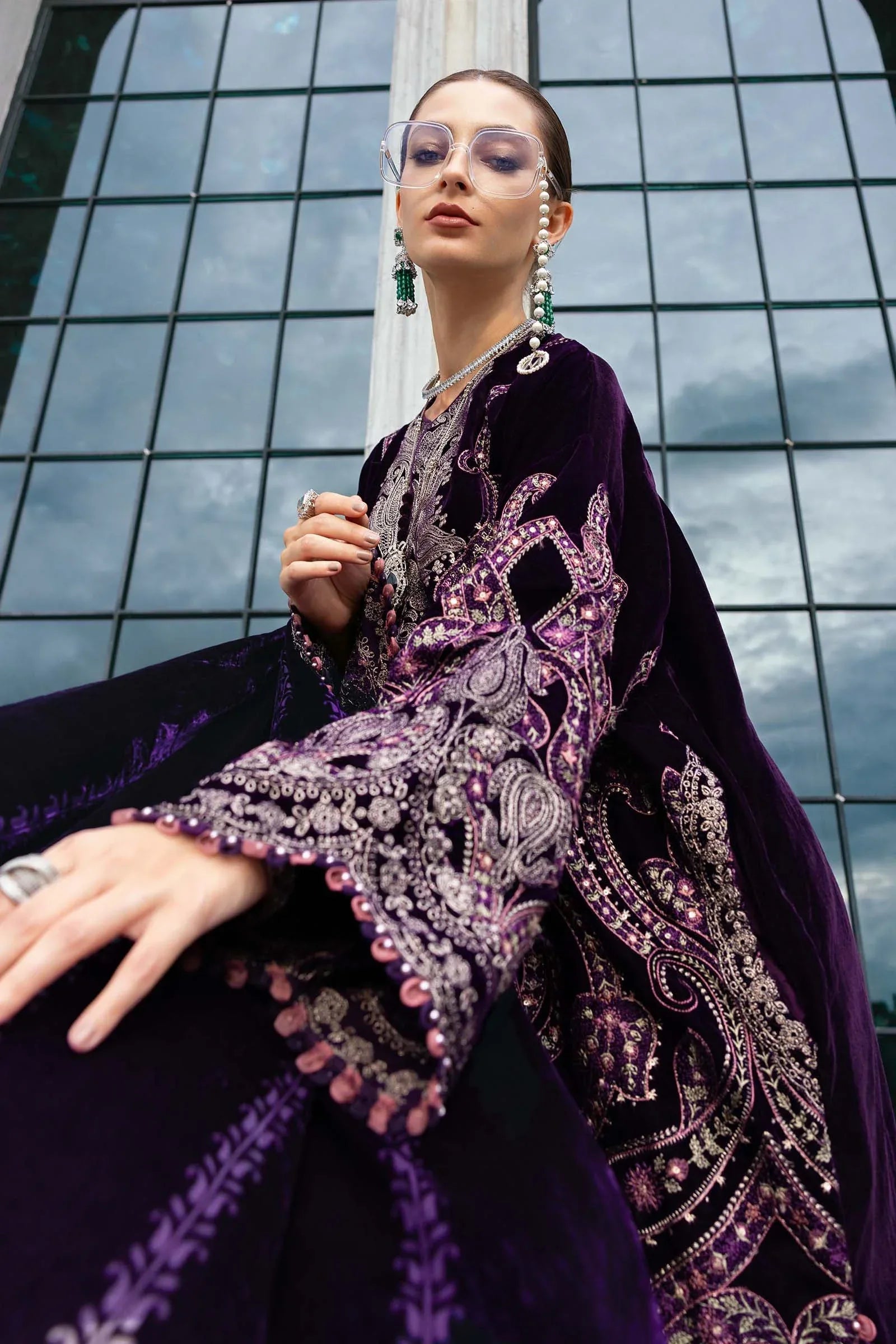 3 Piece Unstitched Embroidered Velvet Suit - Rang-e-Khaas