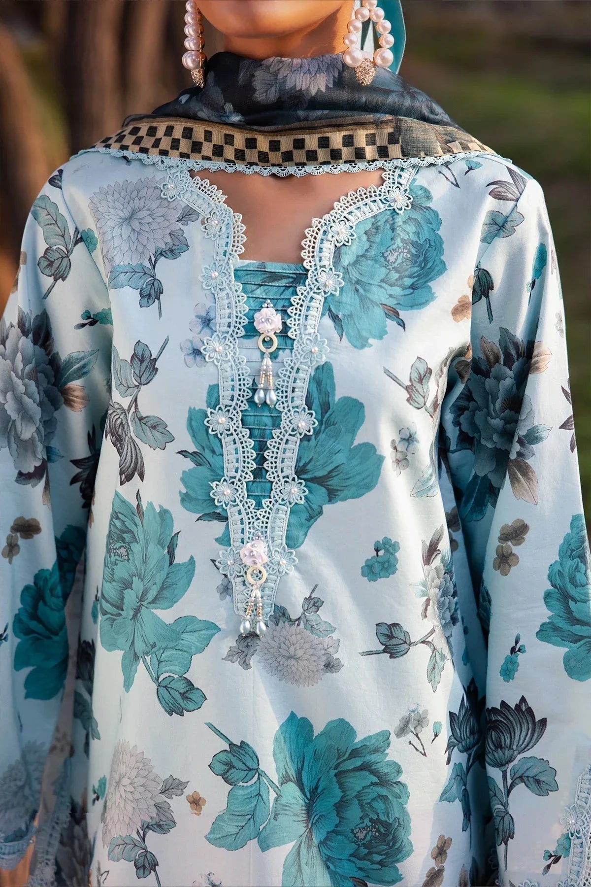 Alizeh | Sheen Lawn Prints 24 | BLUET - Rang-e-Khaas