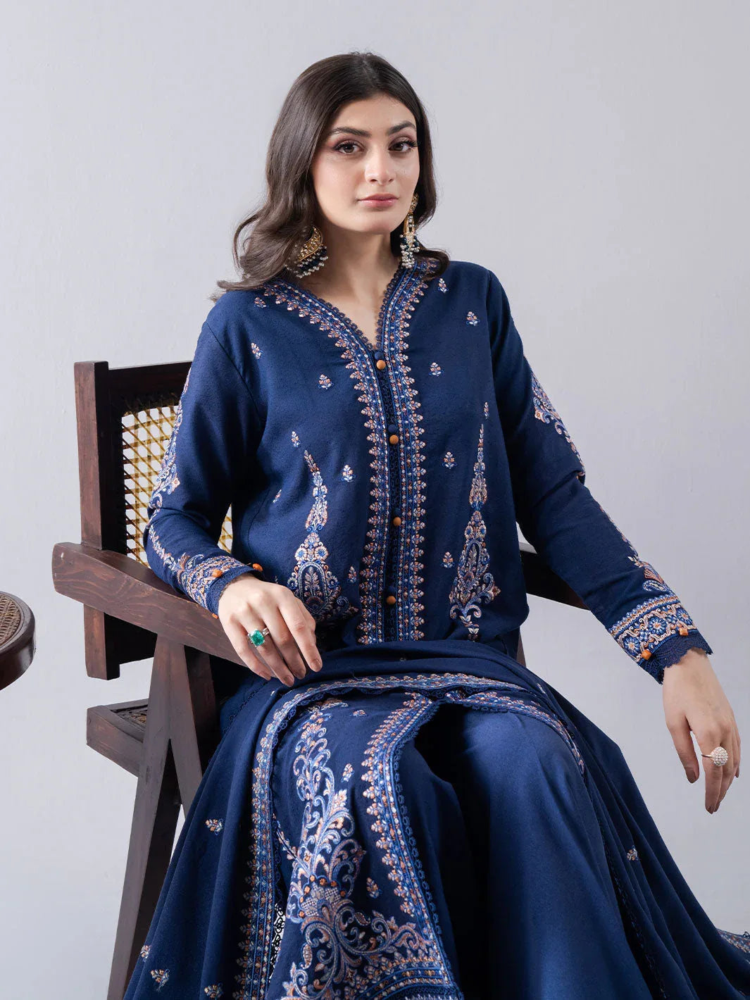 Faiza Faisal | Winter Edit 2024 | NAILA - Rang-e-Khaas