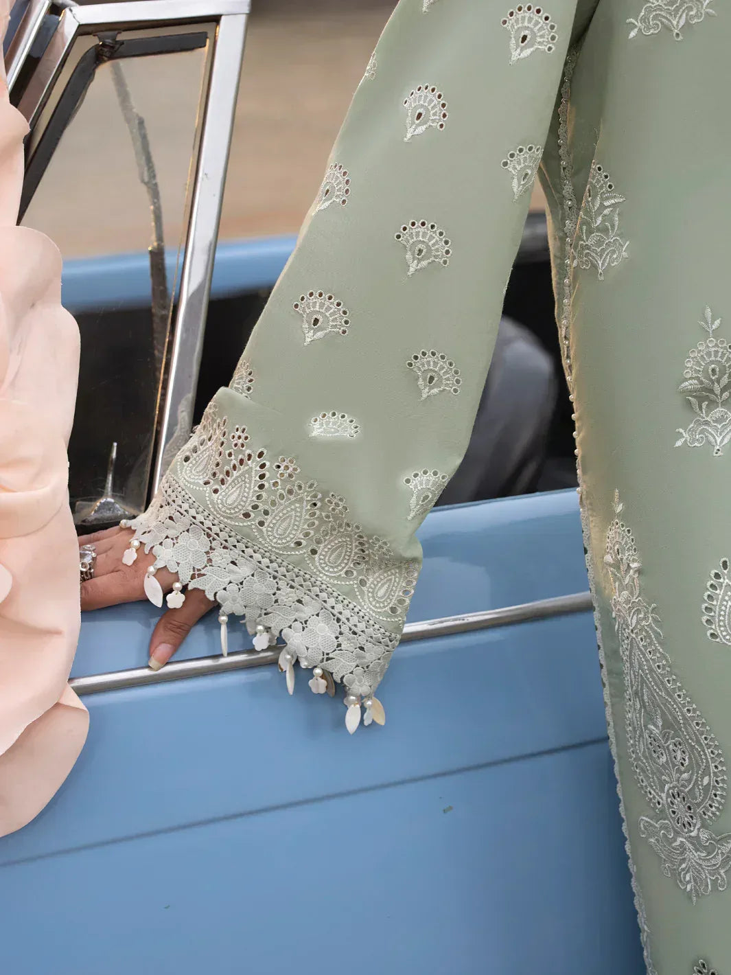 Faiza Faisal | Maya Luxury Lawn | Elena - Rang-e-Khaas