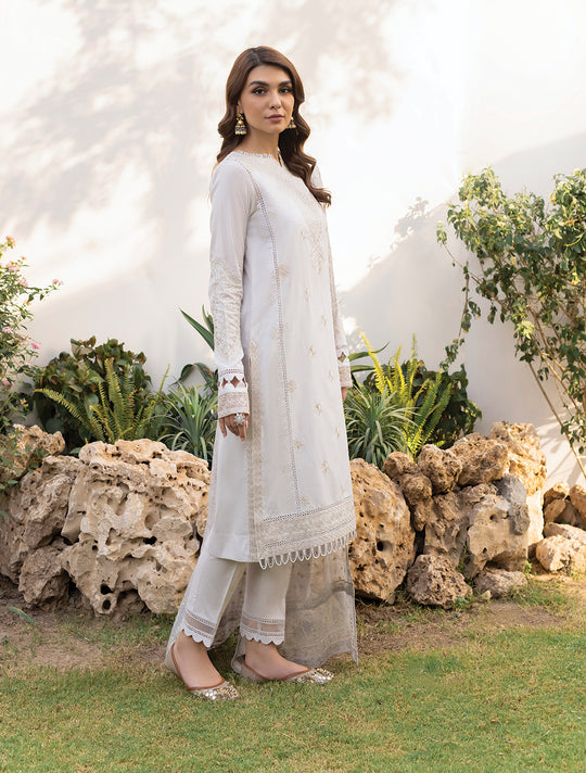 Iznik | Lawnkari 24 | UE-150 SERENE TURF