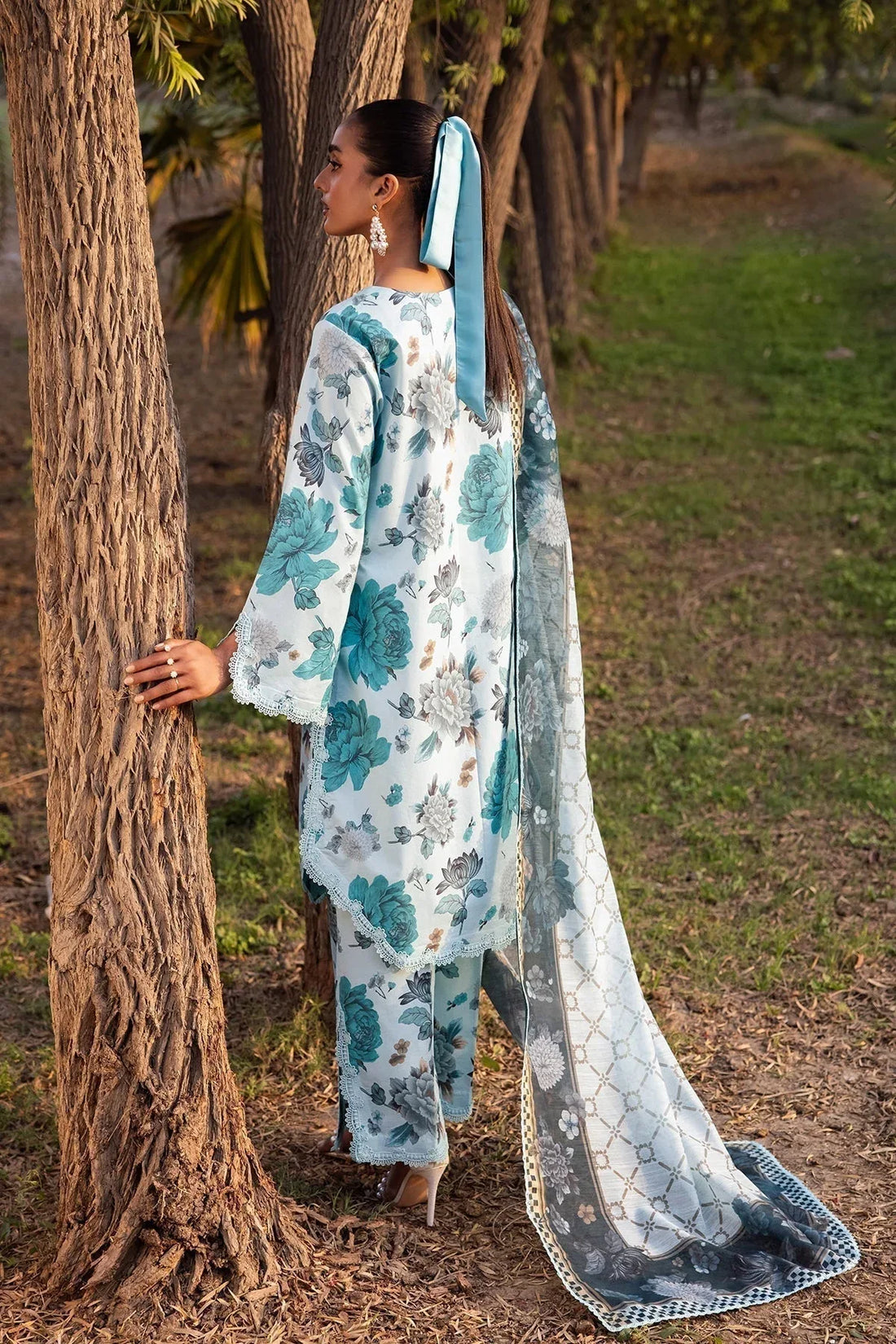 Alizeh | Sheen Lawn Prints 24 | BLUET - Rang-e-Khaas
