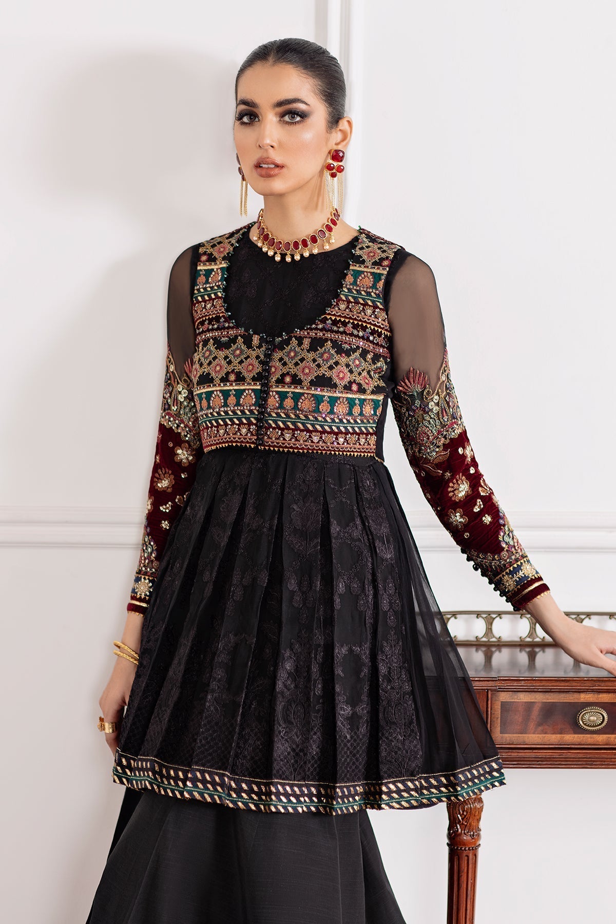 BAROQUE-EMBROIDERED CHIFFON CH09-04