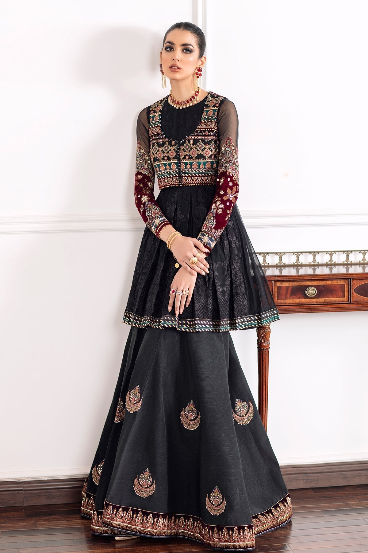 BAROQUE-EMBROIDERED CHIFFON CH09-04