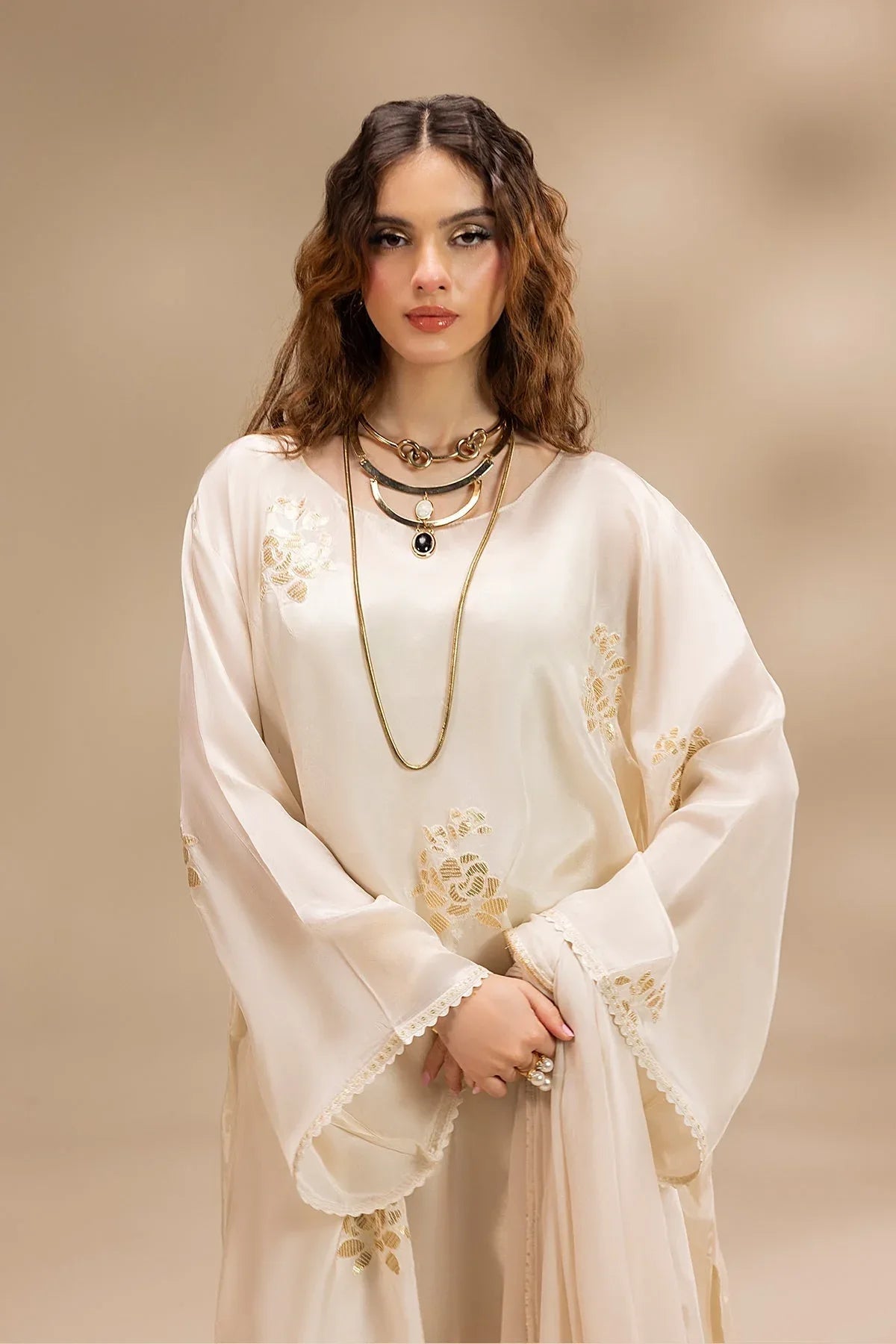 Erum Khan | Lillia Summer Edit | Moon Pearl - Rang-e-Khaas