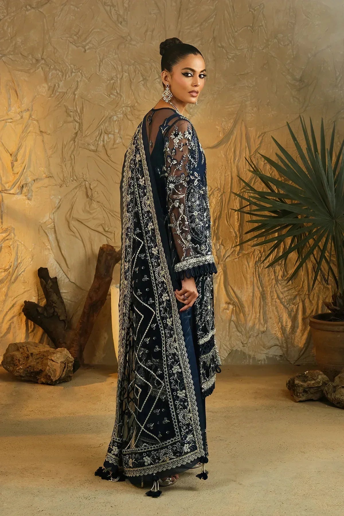 Mina Kashif | Kahani Luxury Formals 23 | Emerald - Rang-e-Khaas