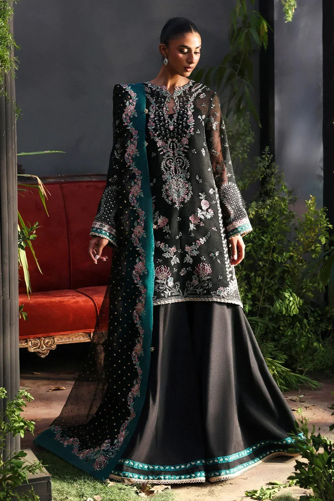 Afrozeh | La Fuchsia 25 | Larosea - Rang-e-Khaas