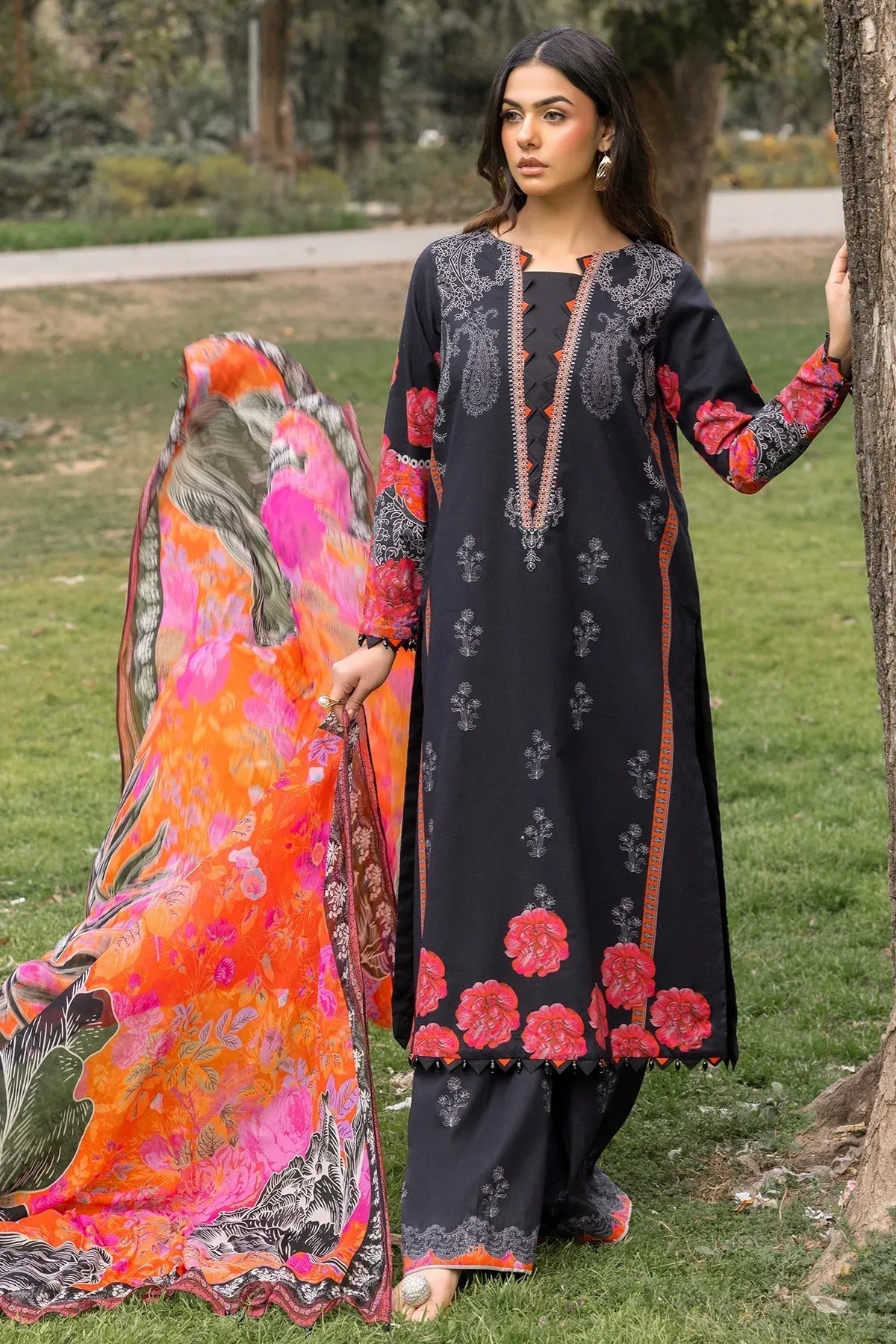 Charizma | C prints Lawn | CP5-18 - Rang-e-Khaas