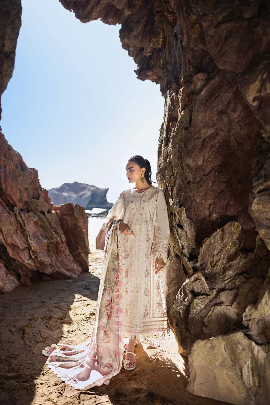 Akbar Aslam | Pret Lawn | Syelle - Rang-e-Khaas