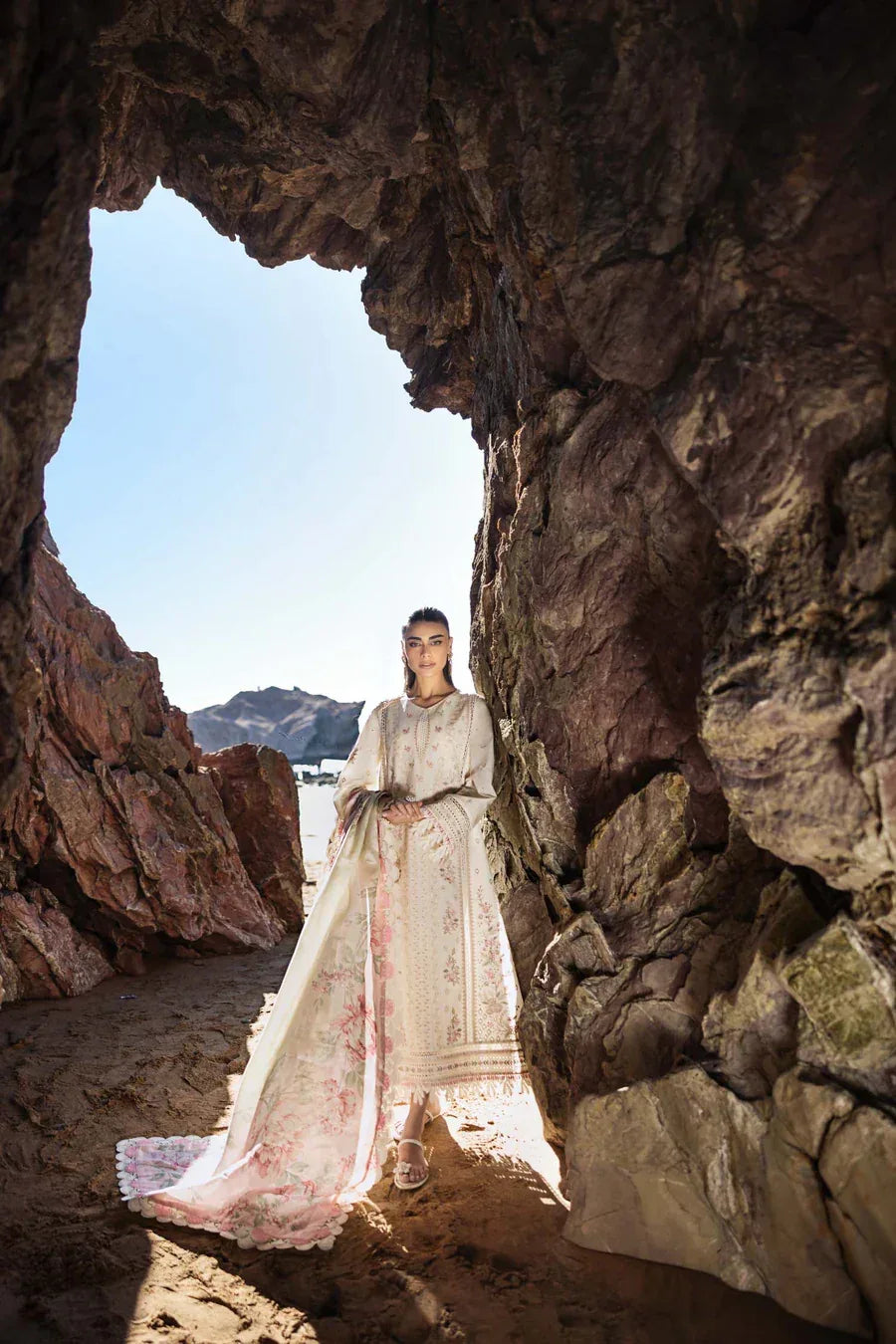 Akbar Aslam | Pret Lawn | Syelle - Rang-e-Khaas