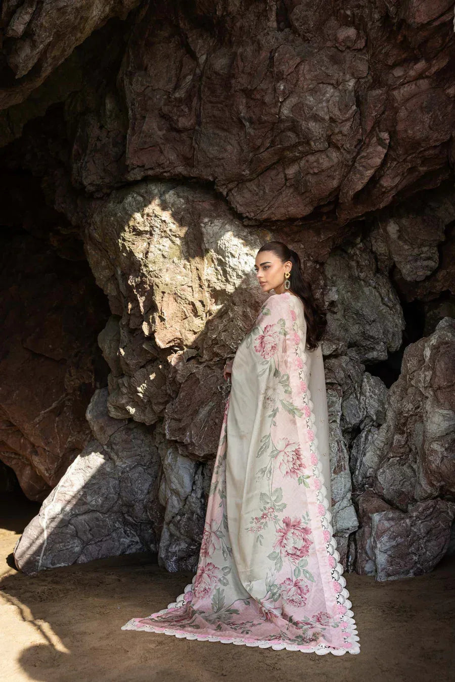 Akbar Aslam | Pret Lawn | Syelle - Rang-e-Khaas