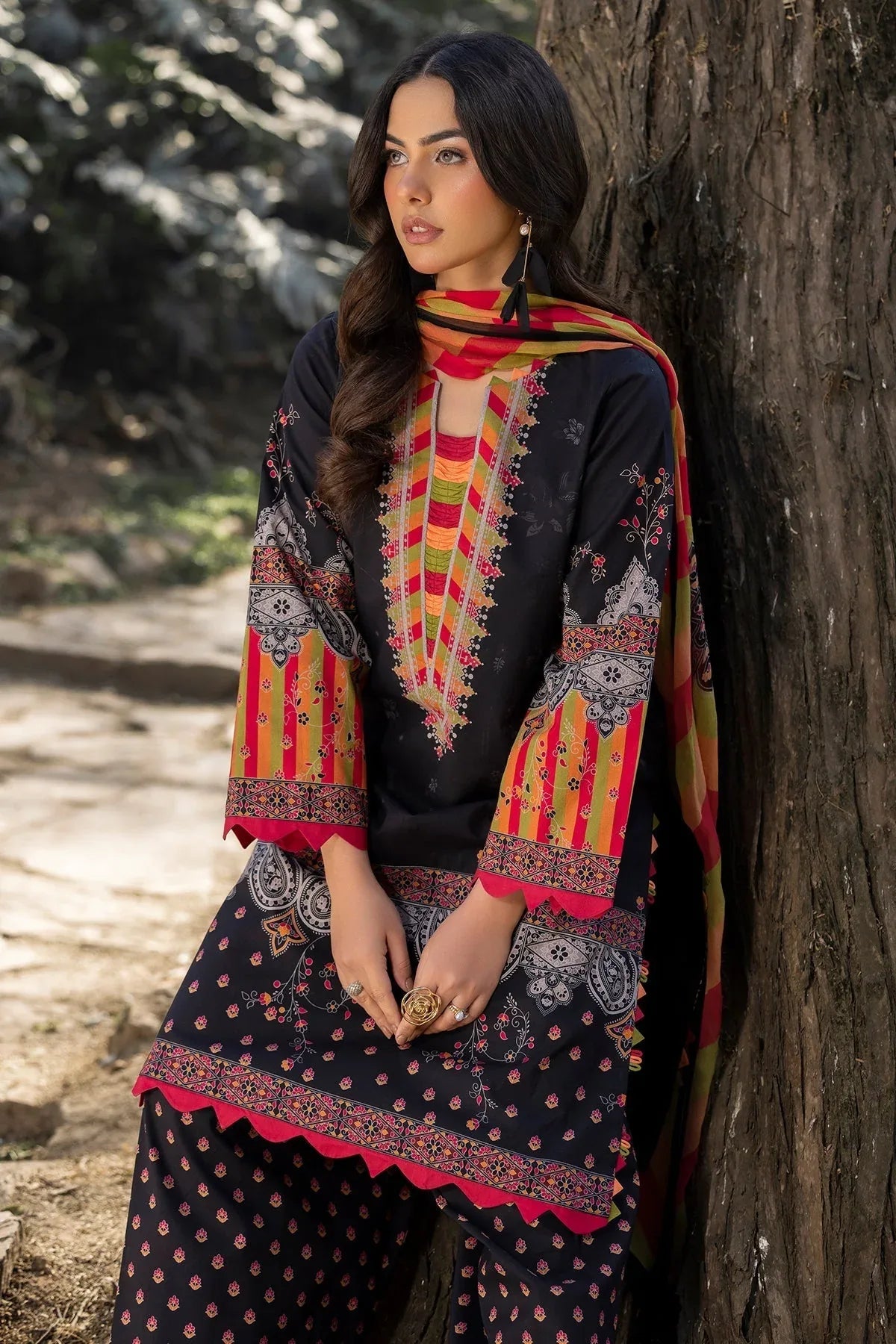 Charizma | C prints Lawn | CP5-11 - Rang-e-Khaas