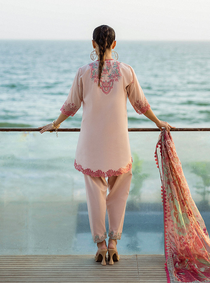 Zainab Chottani | Tahra Lawn 25 | Kaira