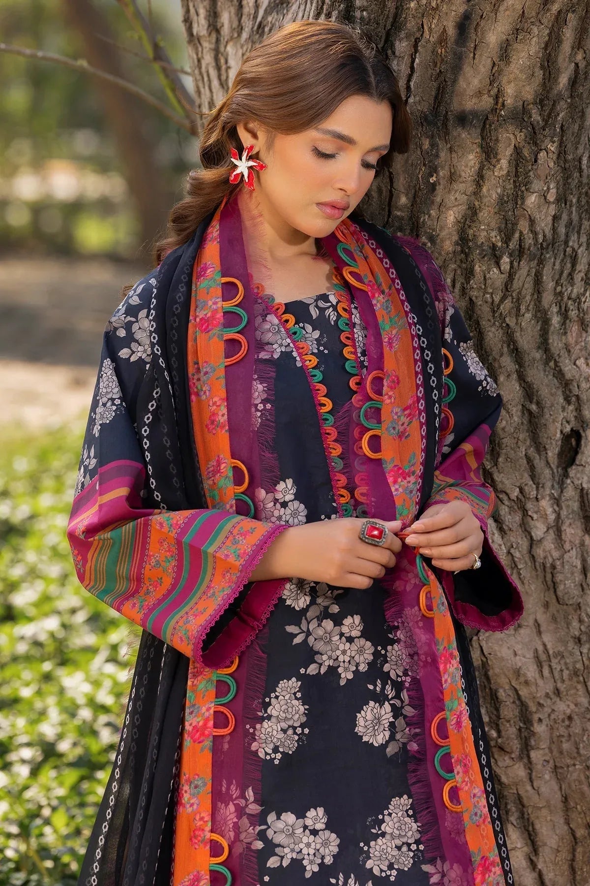 Charizma | C prints Lawn | CP5-14 - Rang-e-Khaas