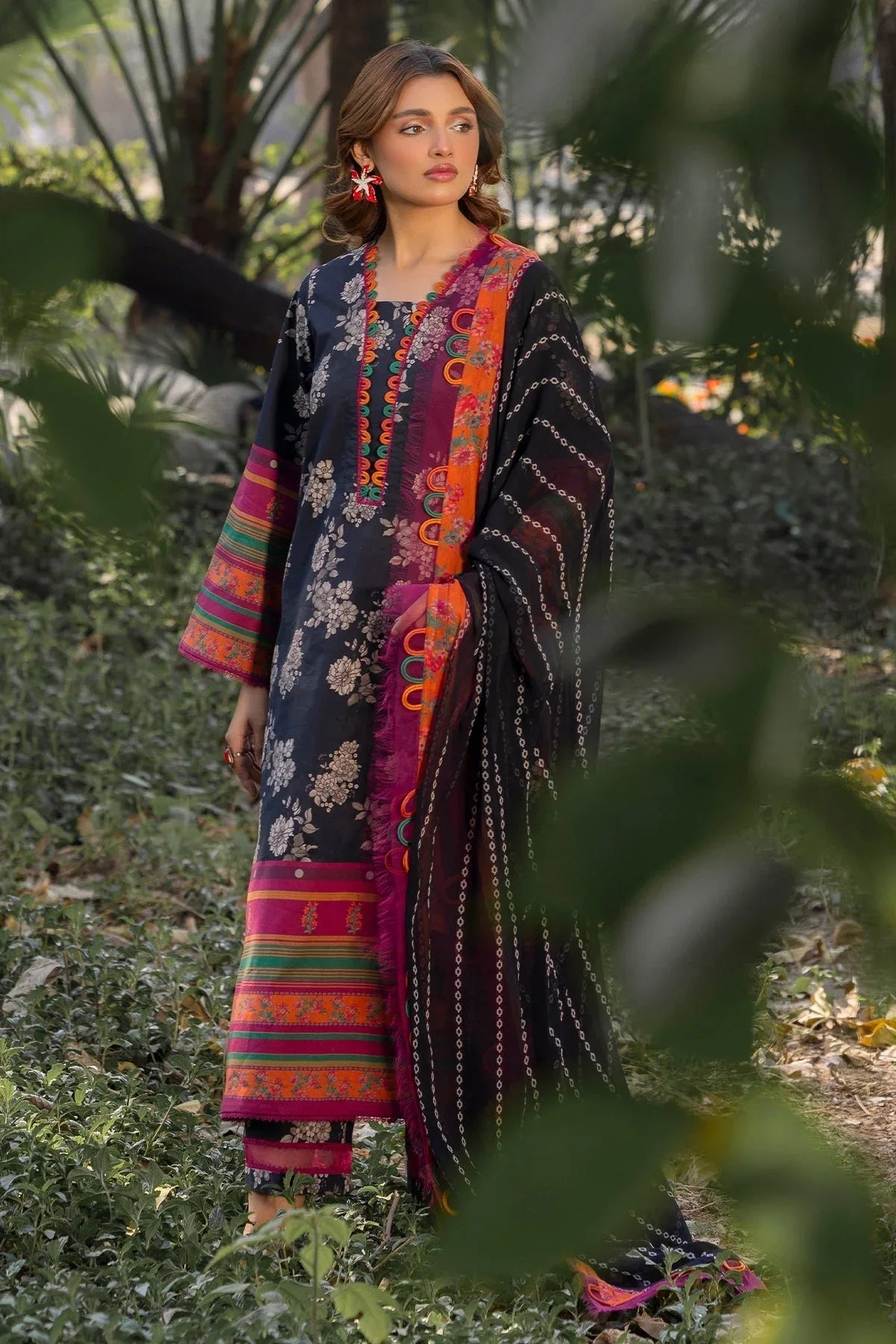 Charizma | C prints Lawn | CP5-14 - Rang-e-Khaas