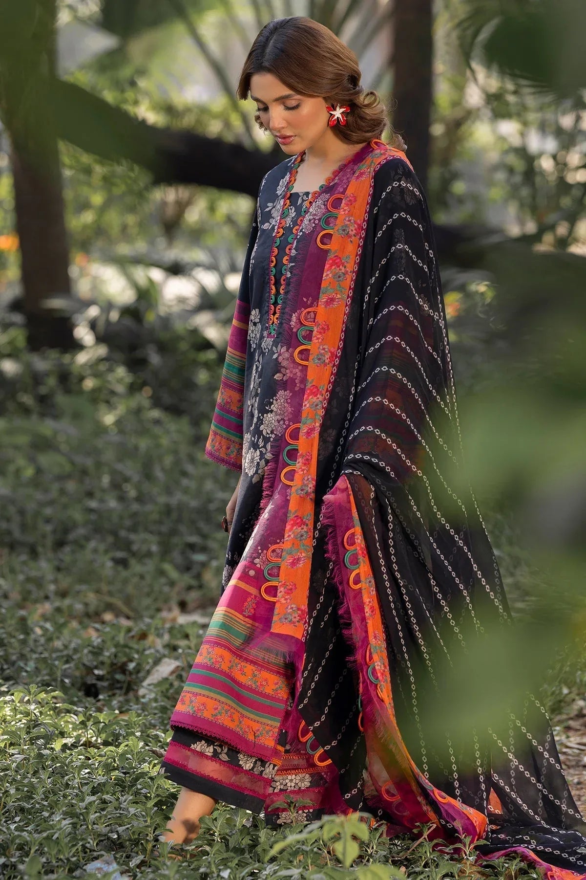 Charizma | C prints Lawn | CP5-14 - Rang-e-Khaas
