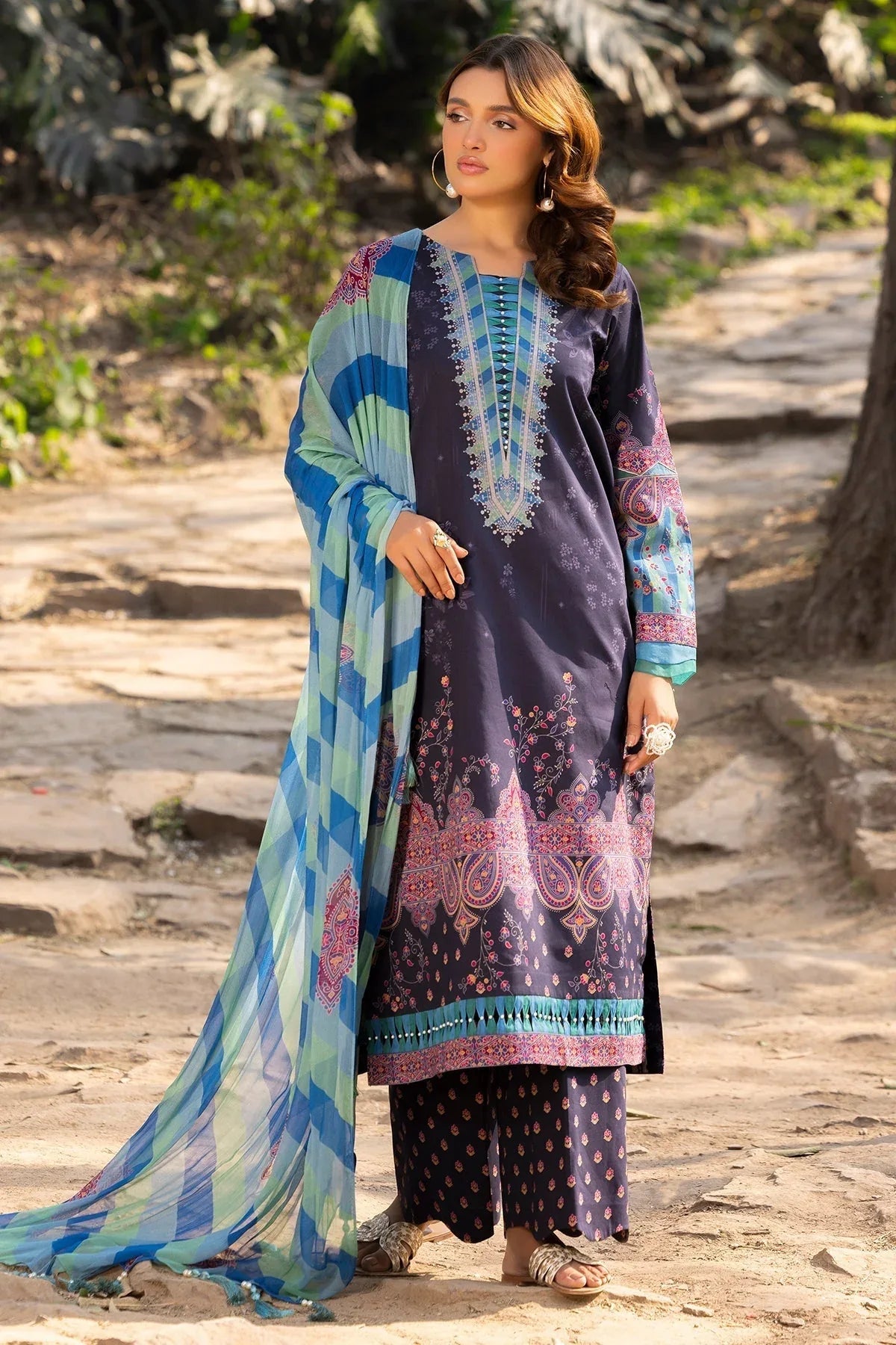 Charizma | C prints Lawn | CP5-20 - Rang-e-Khaas