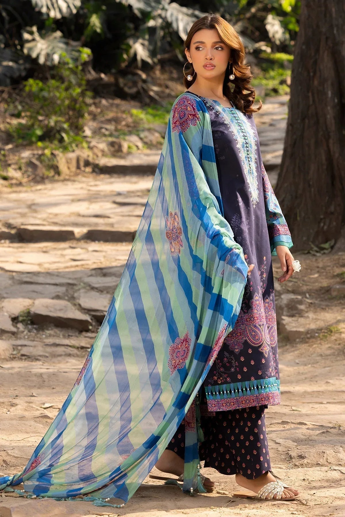 Charizma | C prints Lawn | CP5-20 - Rang-e-Khaas