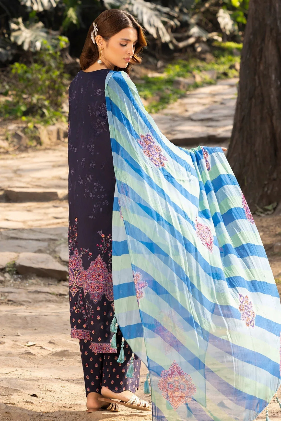 Charizma | C prints Lawn | CP5-20 - Rang-e-Khaas
