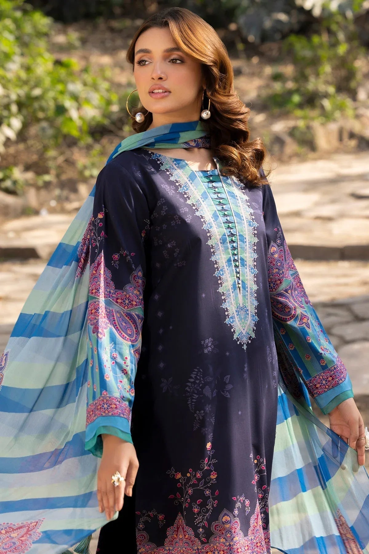 Charizma | C prints Lawn | CP5-20 - Rang-e-Khaas