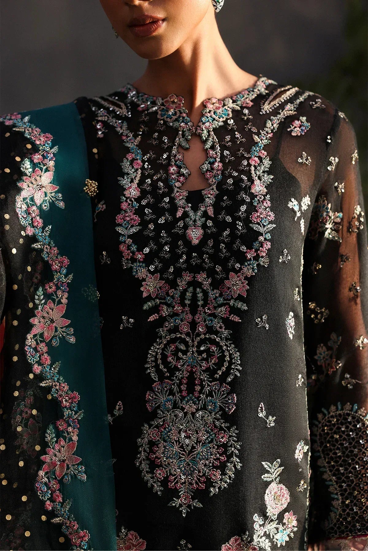Afrozeh | La Fuchsia 25 | Larosea - Rang-e-Khaas