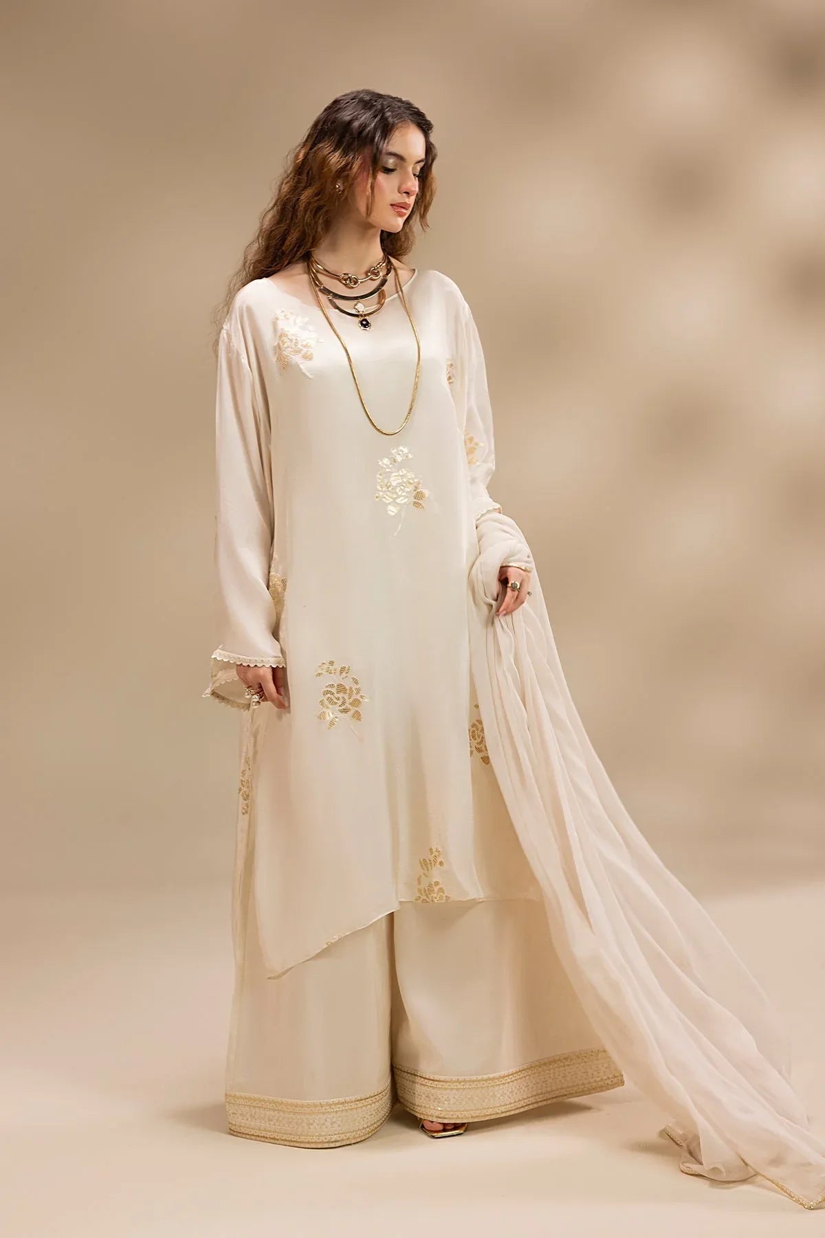 Erum Khan | Lillia Summer Edit | Moon Pearl - Rang-e-Khaas