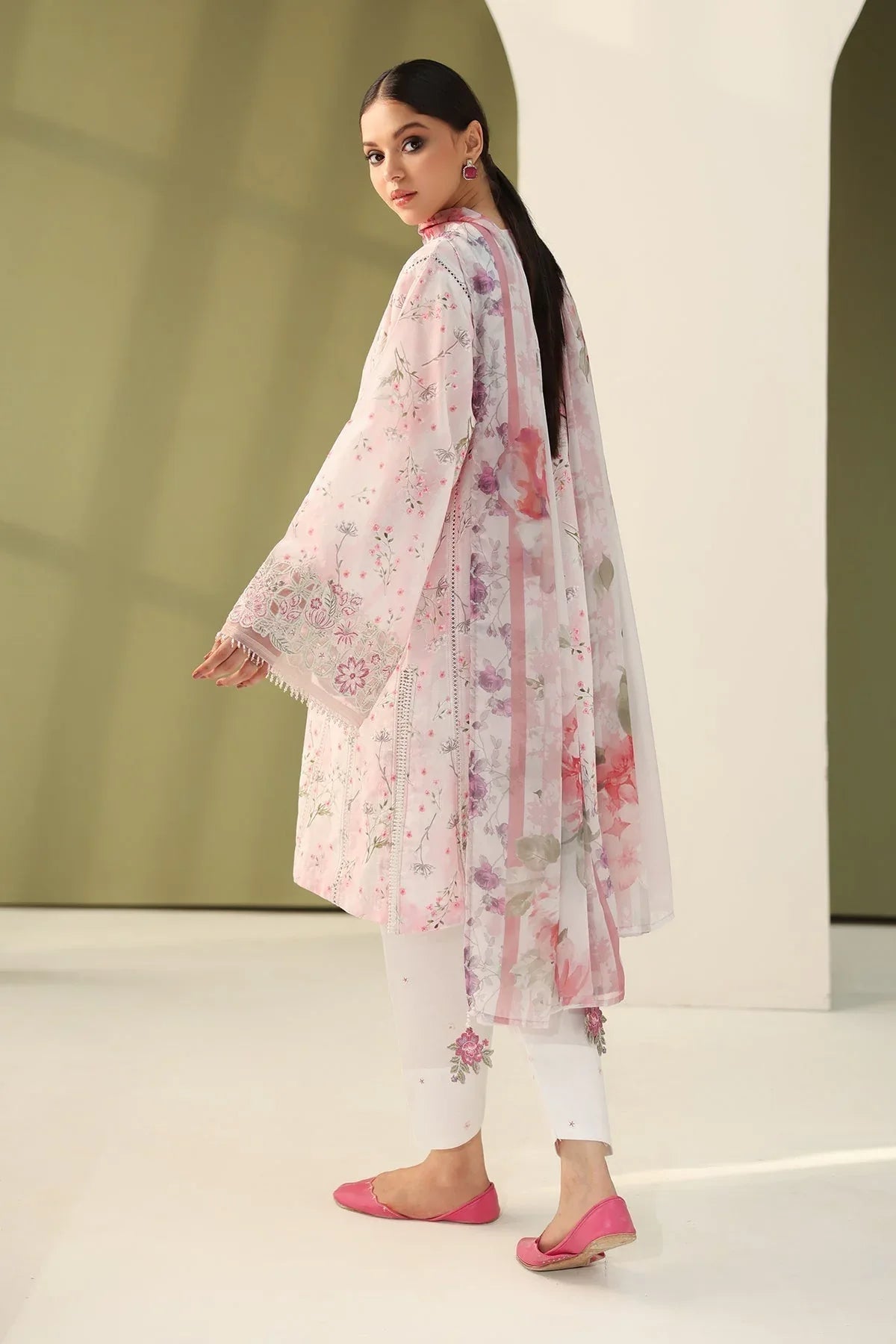 Baroque | Eid Printique | EMBROIDERED PRINTED LAWN UF-4180 - Rang-e-Khaas