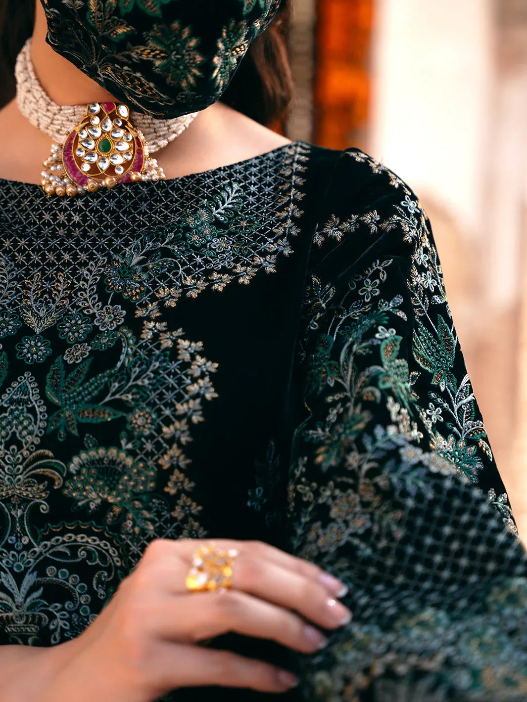 Flossie | Siara Velvet Formals | V-102 - B - Rang-e-Khaas
