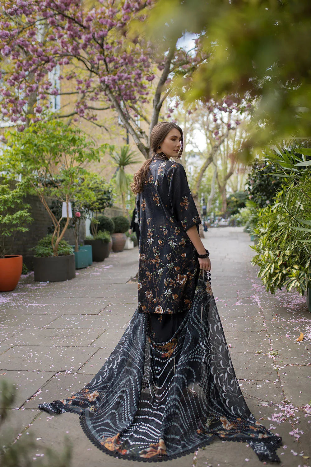 Sobia Nazir | Basics 25 | Design 3B - Rang-e-Khaas
