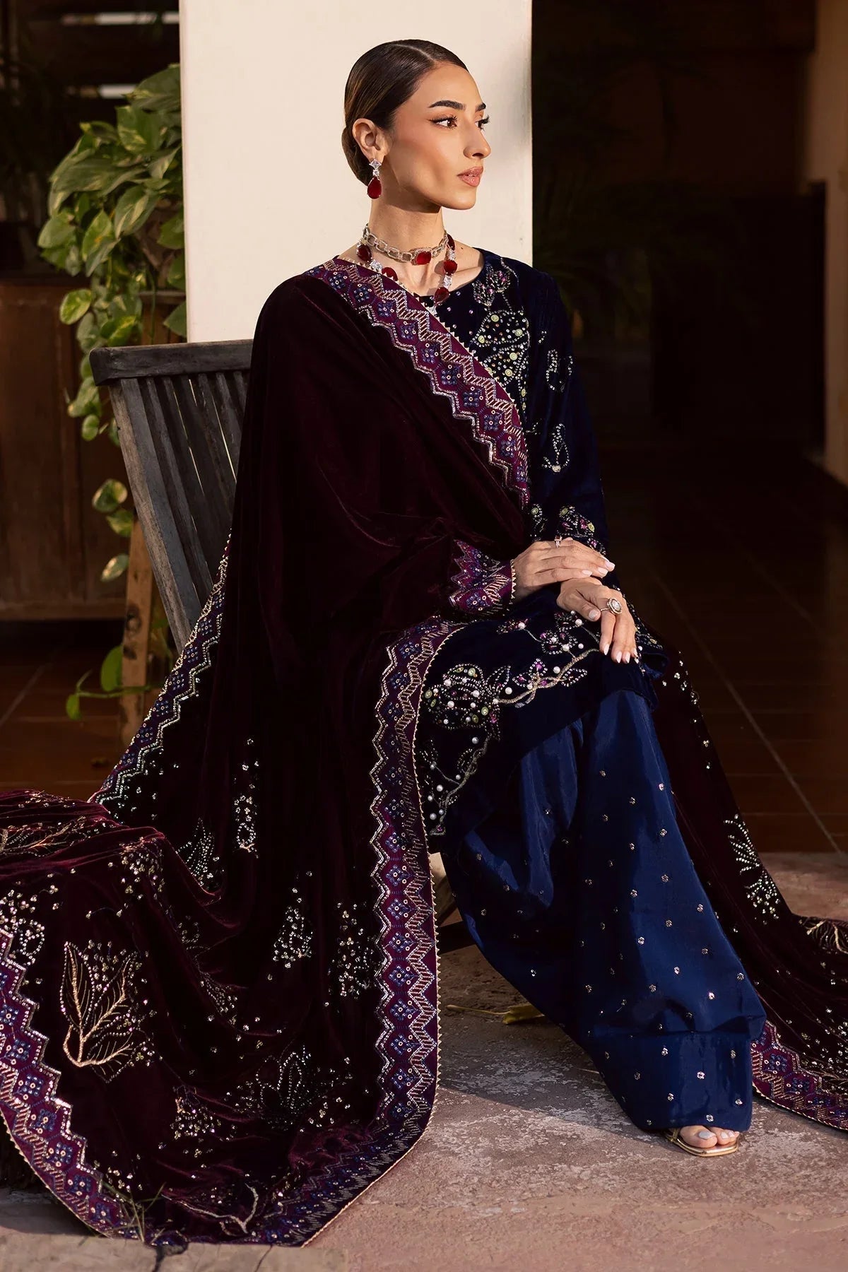 Nureh | Maya Velvet | NW-116 - Rang-e-Khaas
