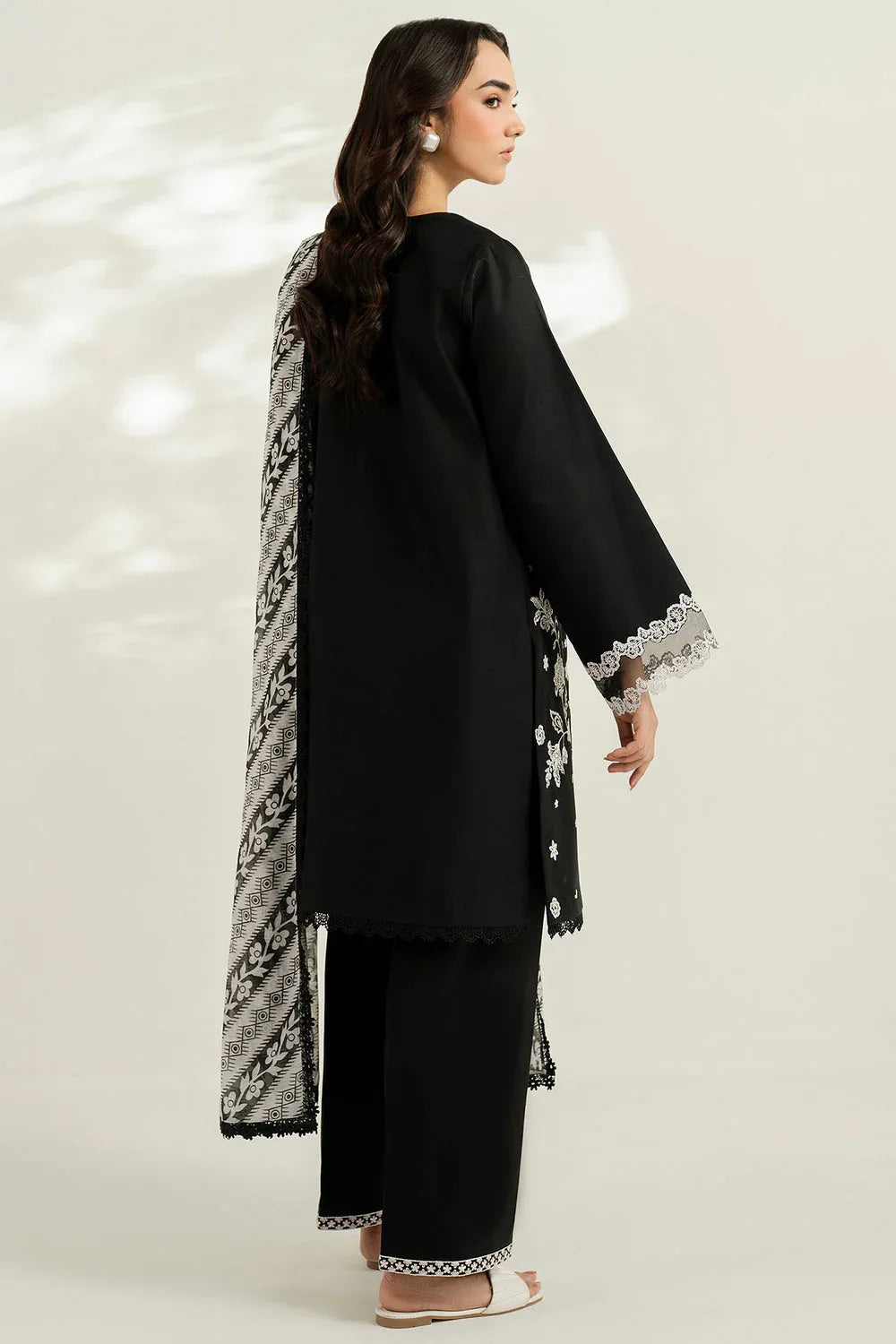 Farasha | Thread Lines Embroidered | Skylit Rouge - Rang-e-Khaas