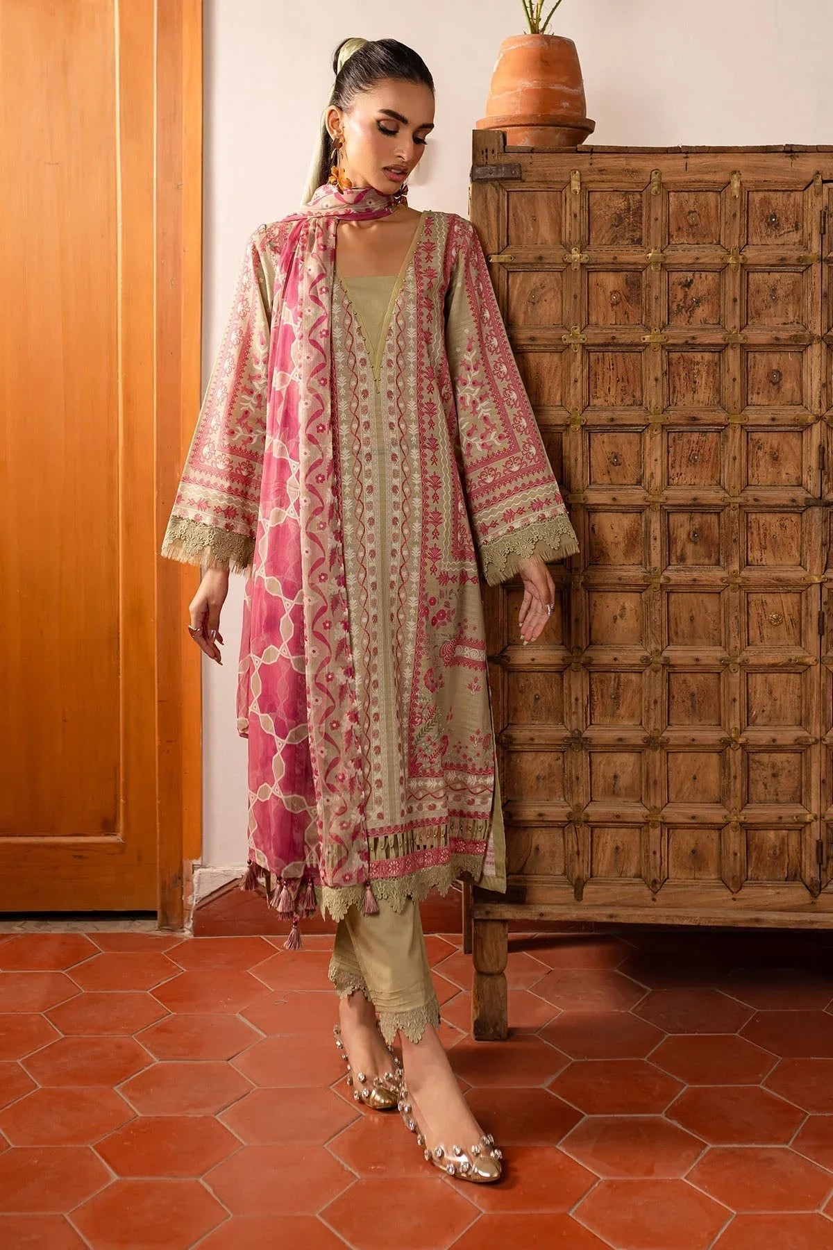 Nureh | Printed lawn 25 | SP-141 - Rang-e-Khaas