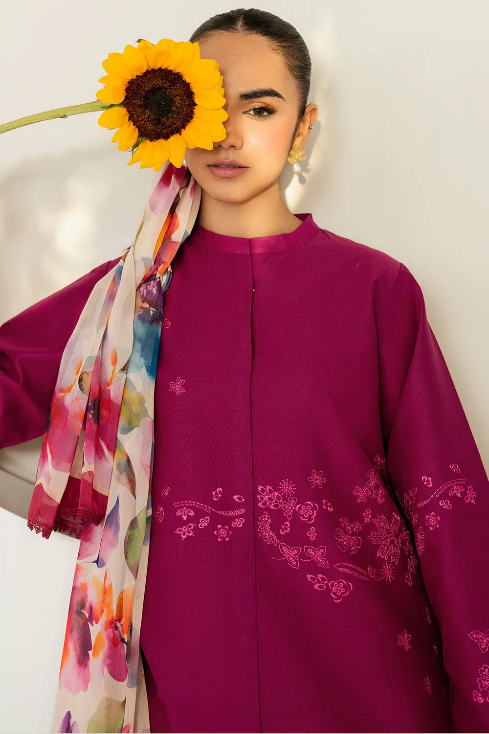 Farasha | Thread Lines Embroidered | Fuchsia Fern - Rang-e-Khaas