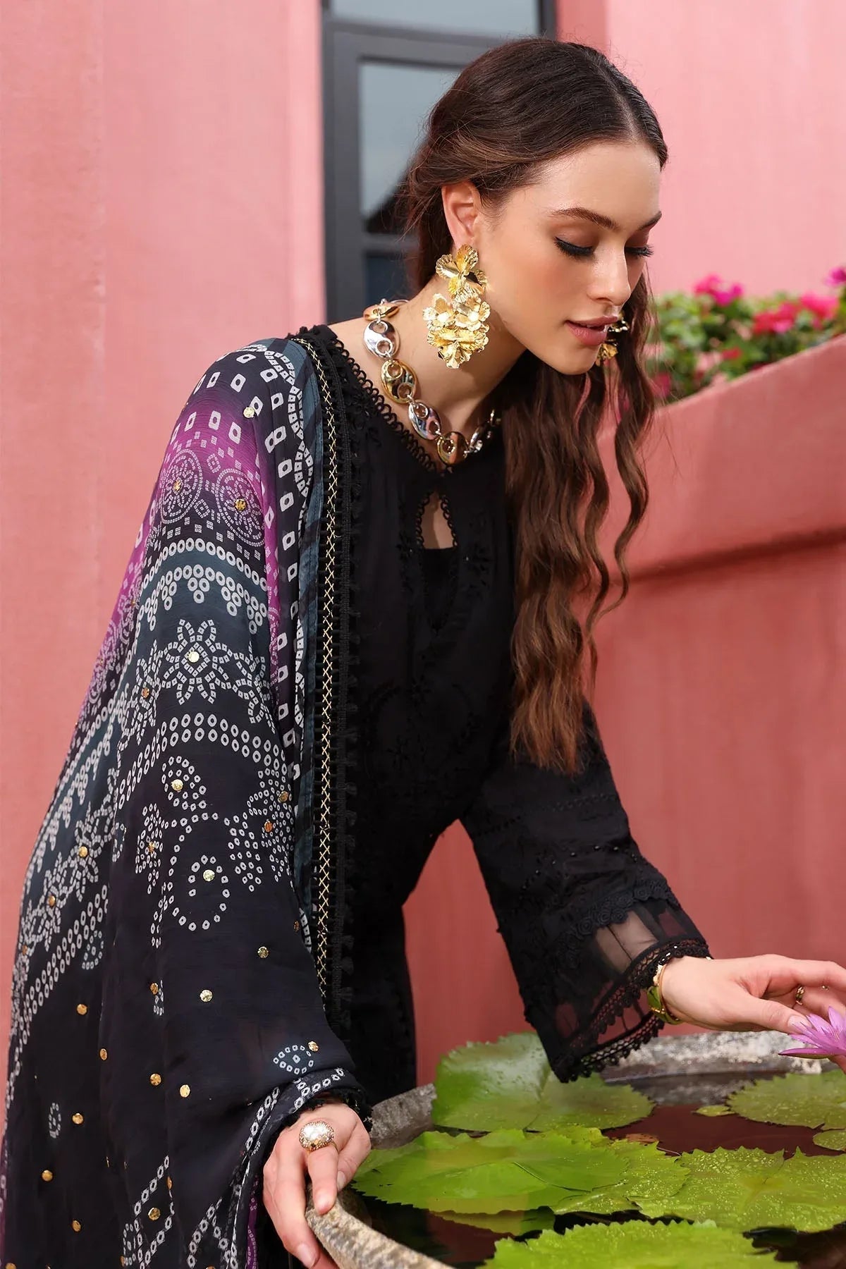 Nureh | Bazaar Lawn 25 | NE-110 - Rang-e-Khaas