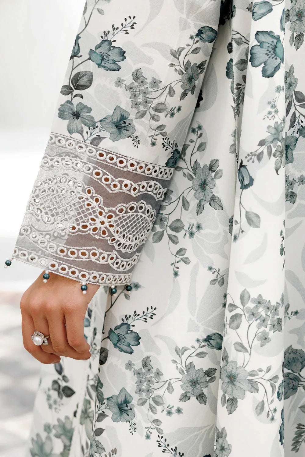 Farasha | Printed Essentials | Smokey Sea - Rang-e-Khaas