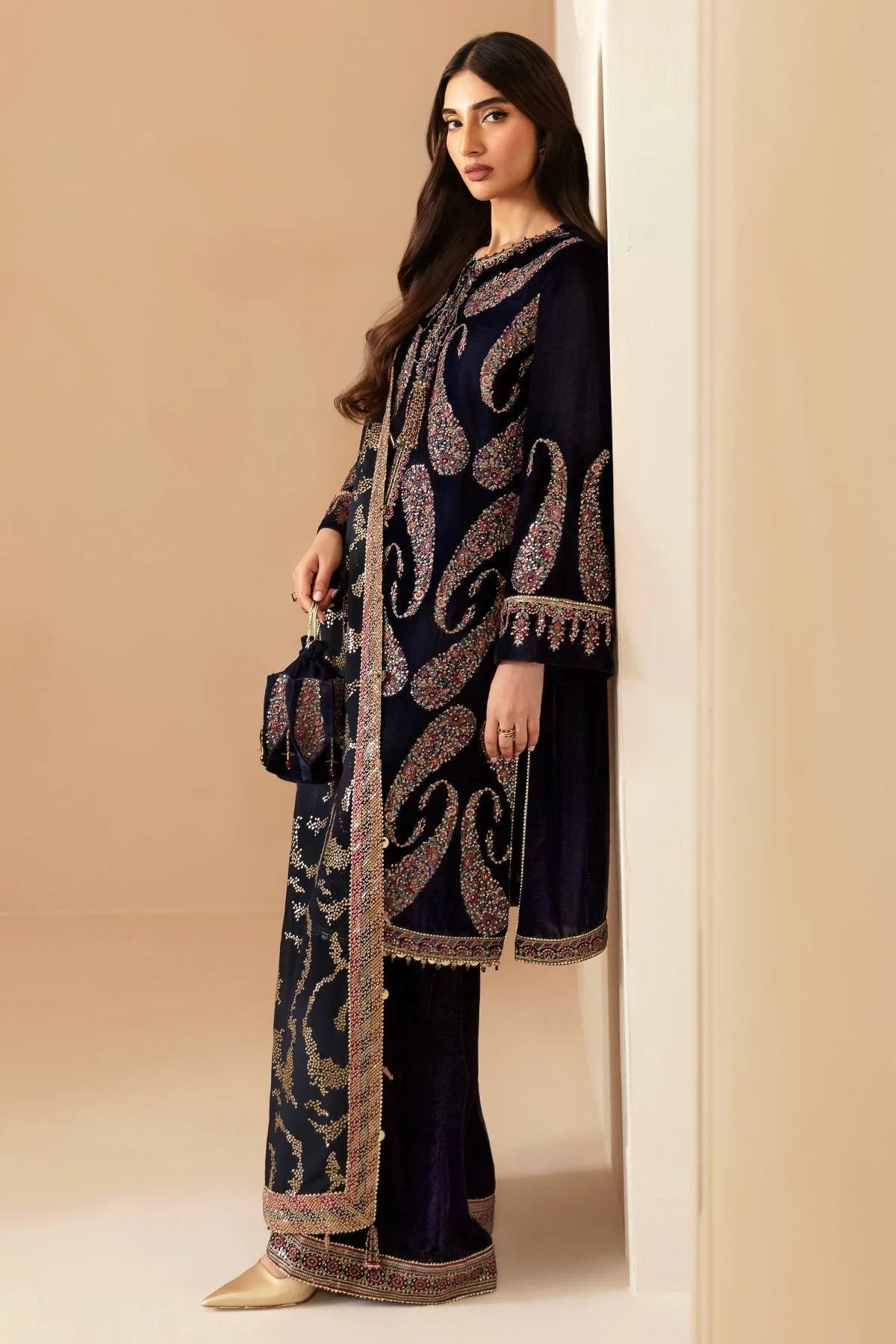 Jazmin | Velvet Edit 24 | Velvet Formal VF-2024 - Rang-e-Khaas
