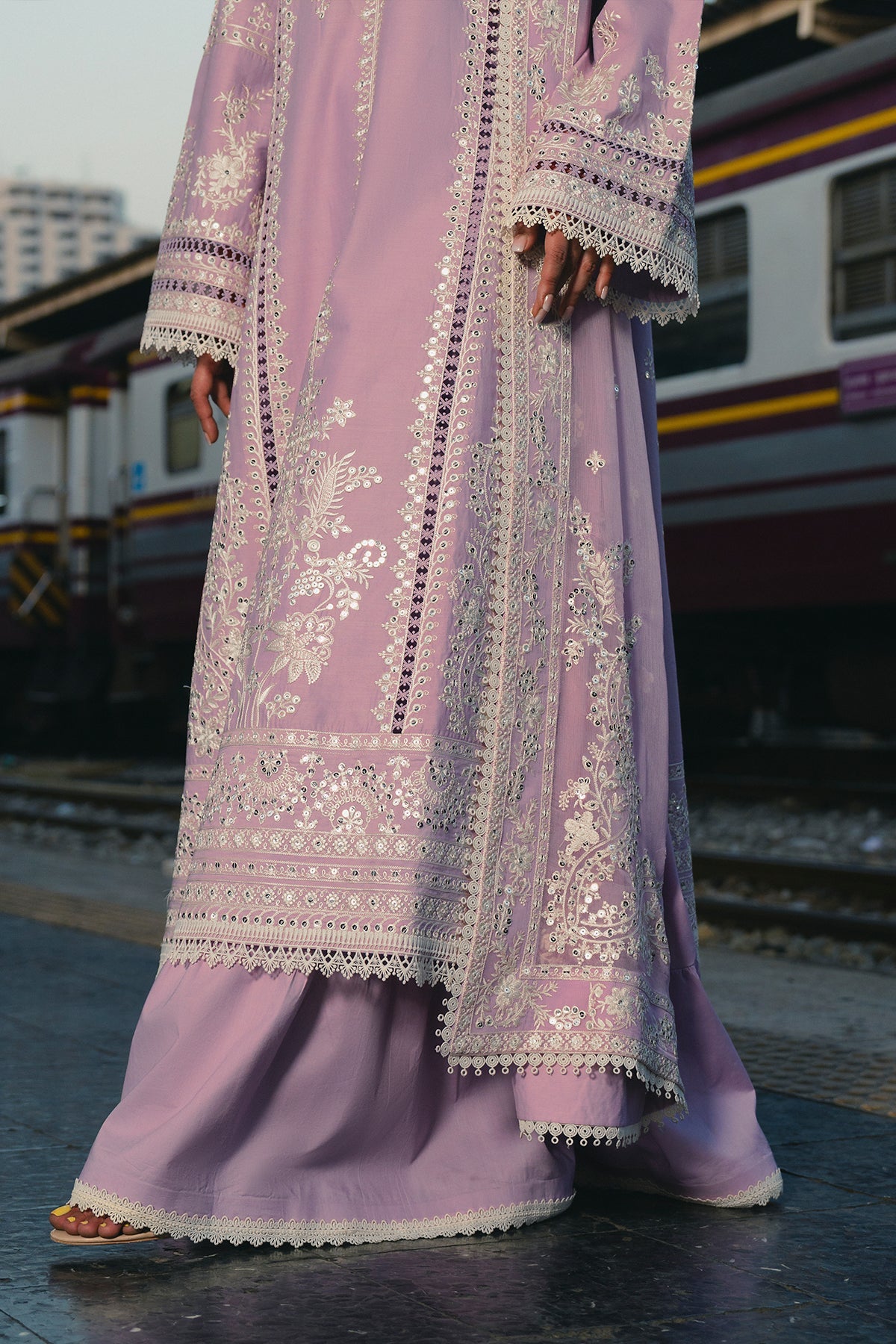 Afrozeh Dilnasheen