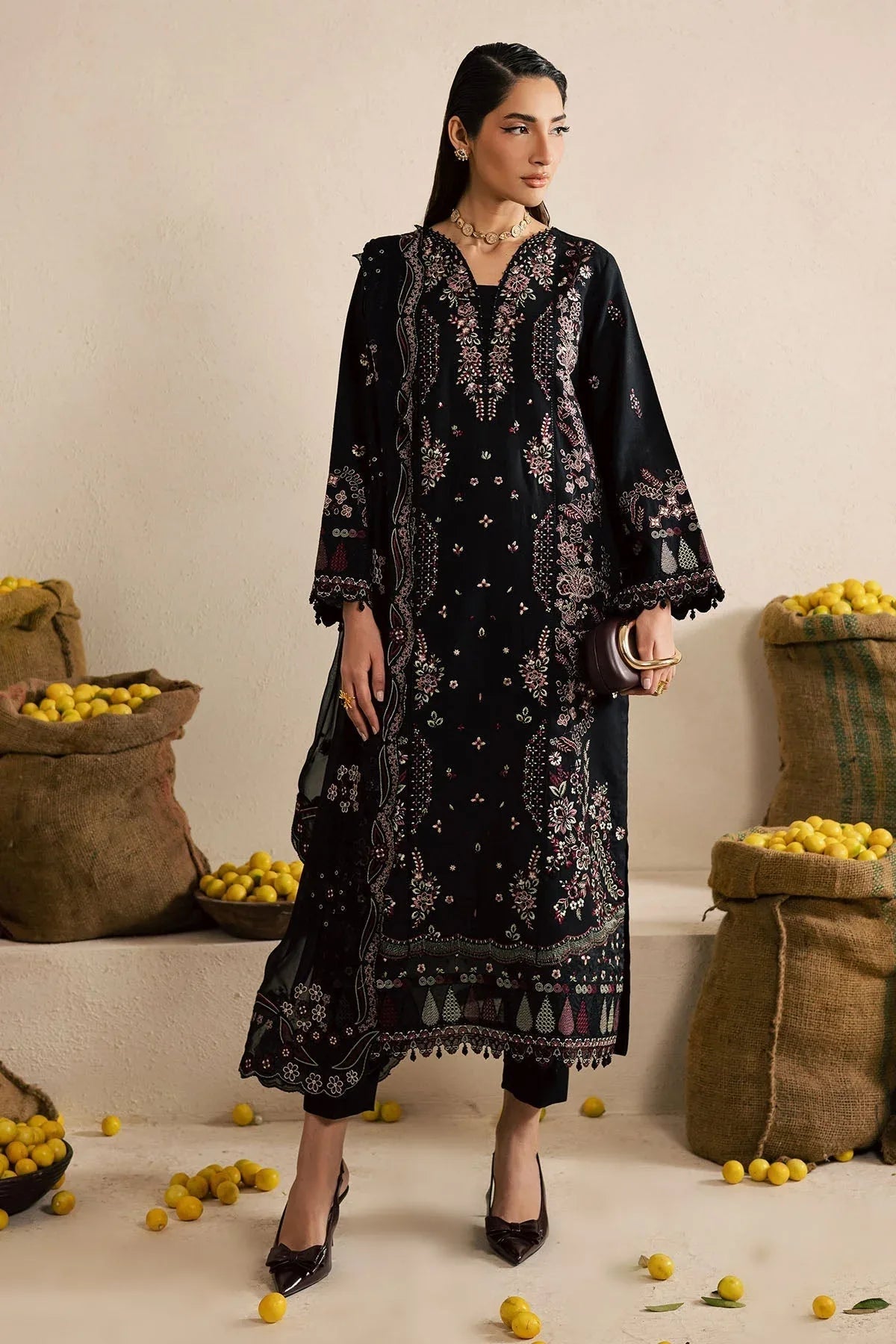 Nureh | Karandi Collection | NE-221 - Rang-e-Khaas