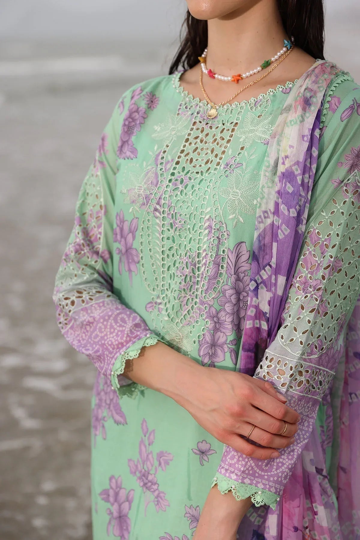 Nureh | Gardenia Embroidered Lawn 25 | NSG-174 - Rang-e-Khaas