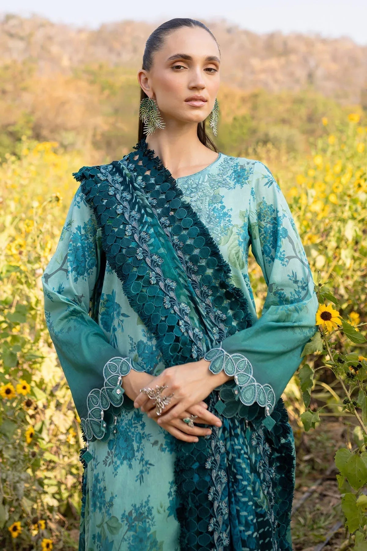 Nureh | Bloom 25 | BL-06 - Rang-e-Khaas