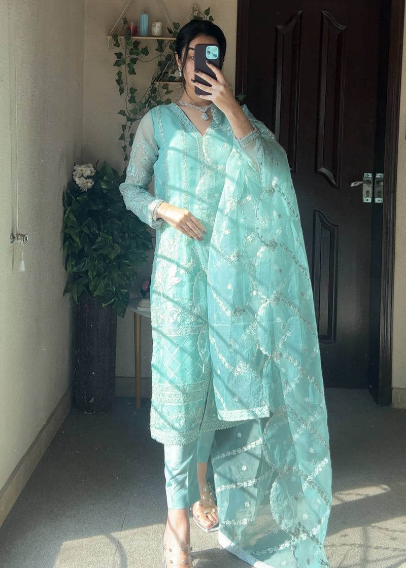 Daud Abbas | Formals Collection | Missa