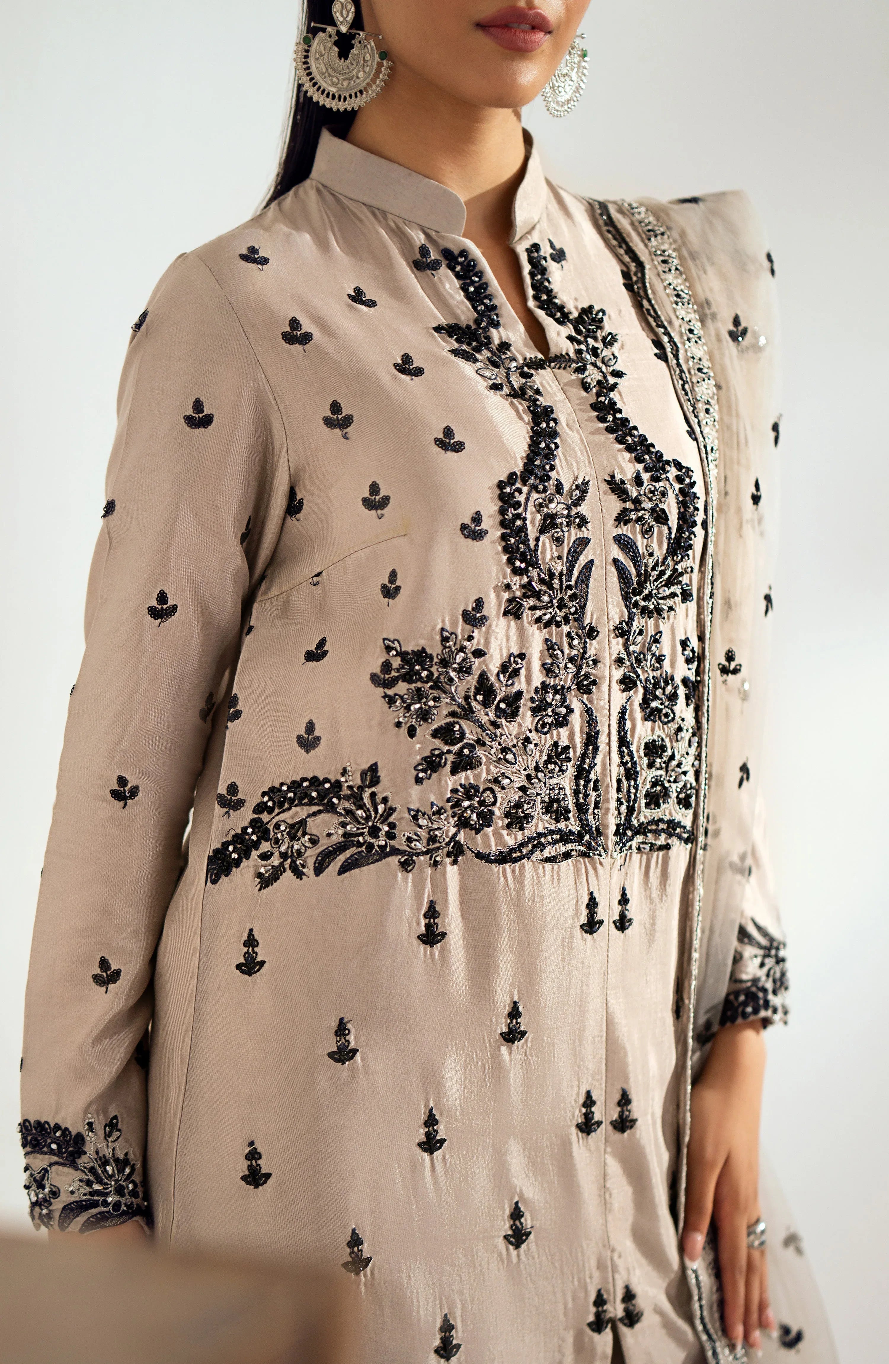 Maryum N Maria | Dastan Formals | ELARA - MS40020 - Rang-e-Khaas