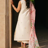 Fiona | Sarang Lawn 25 | Nevin