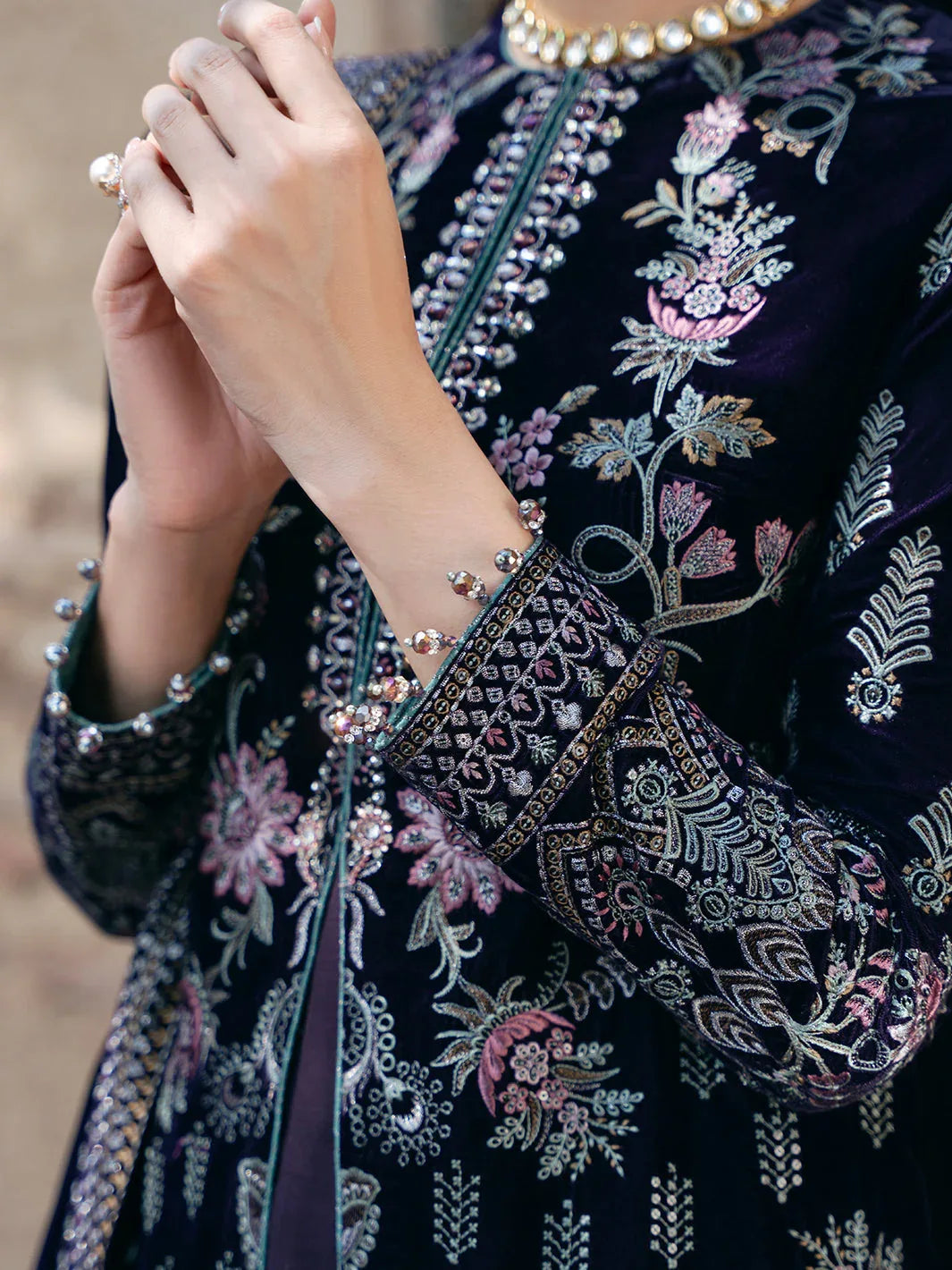 Flossie | Siara Velvet Formals | V-104 - B - Rang-e-Khaas