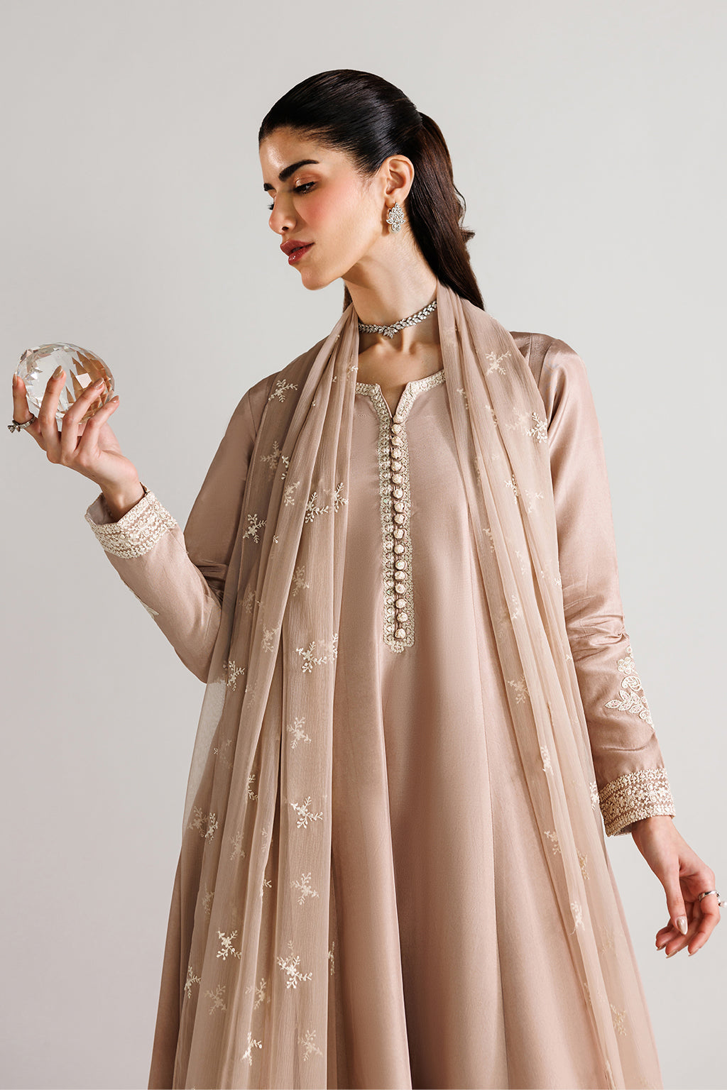 Iznik UE-648 Ramen Silk